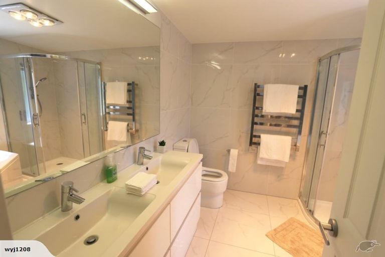 Photo of property in 104 Fairview Avenue, Fairview Heights, Auckland, 0632