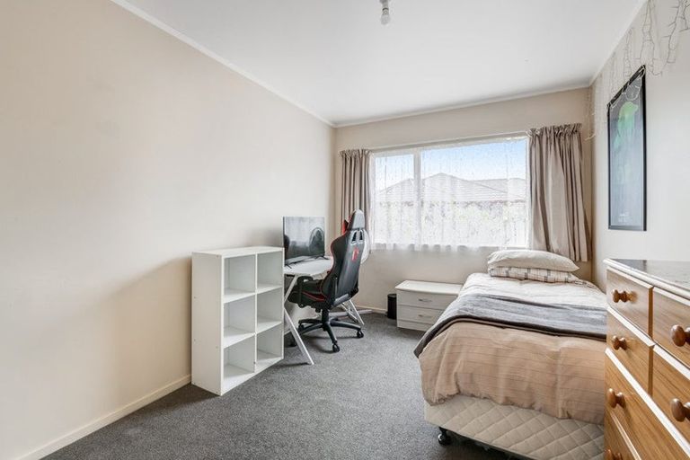 Photo of property in 34 Cabeleigh Drive, Helensville, 0800