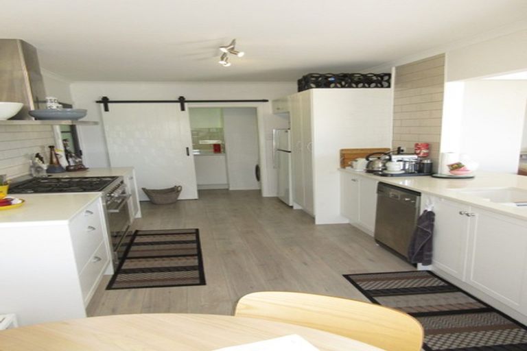 Photo of property in 63 Martin Road, Paraparaumu Beach, Paraparaumu, 5032