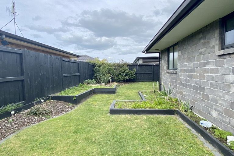 Photo of property in 26 Cupples Street, Papamoa Beach, Papamoa, 3118