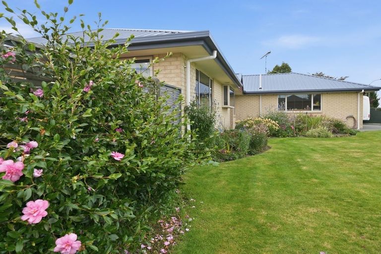 Photo of property in 4 Devon Crescent, Darfield, 7510