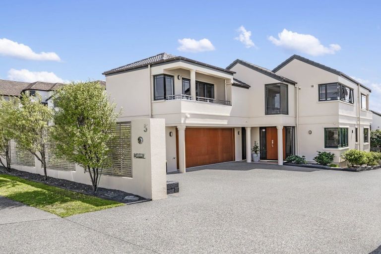 Photo of property in 5 Midway Avenue, Castor Bay, Auckland, 0620