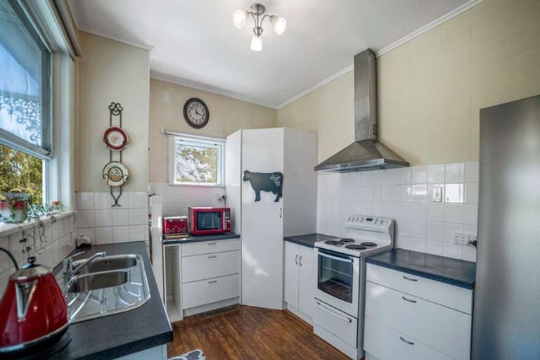 Photo of property in 11 Macdonald Street, Te Hapara, Gisborne, 4010