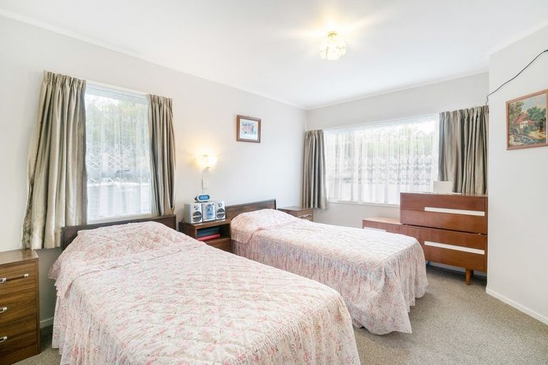 Photo of property in 7a Lillian Place, Orewa, 0931