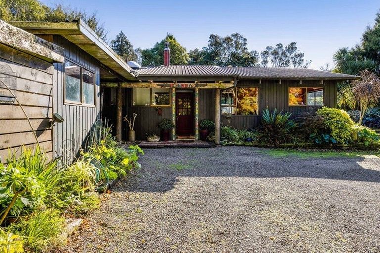 Photo of property in 66 Kent Terrace, Midhirst, Stratford, 4394