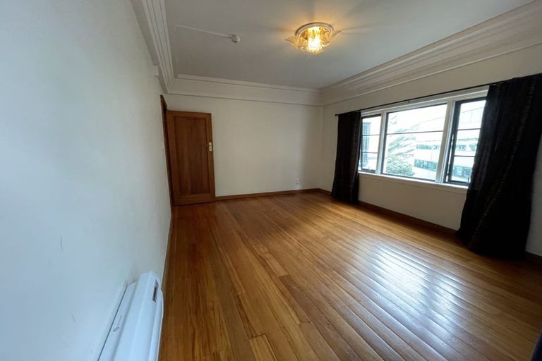 Photo of property in Westhaven Apartments, 11/127u Molesworth Street, Thorndon, Wellington, 6011