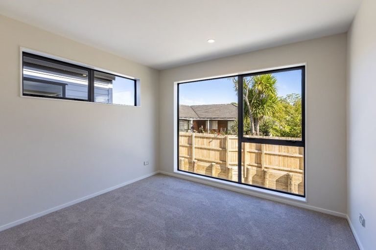 Photo of property in 6c Kaweka Street, New Lynn, Auckland, 0600