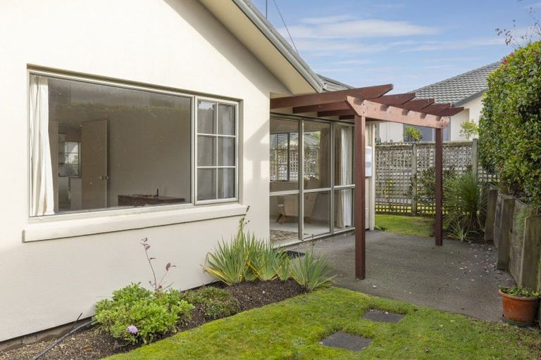 Photo of property in 35 Lakeridge Close, Rangatira Park, Taupo, 3330