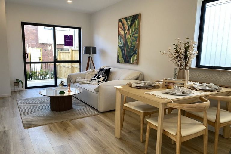 Photo of property in 15 Paetai Lane, Te Atatu Peninsula, 0610