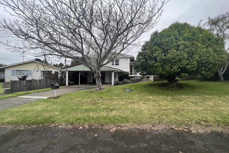 Photo of property in 5 Bellfield Road, Opaheke, Papakura, 2113