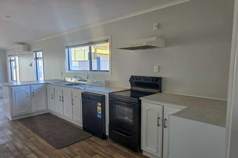 Photo of property in 233 Pukehina Parade, Pukehina, 3189