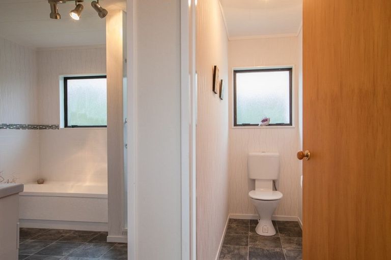 Photo of property in 21 Eagle Street, Waipawa, 4210