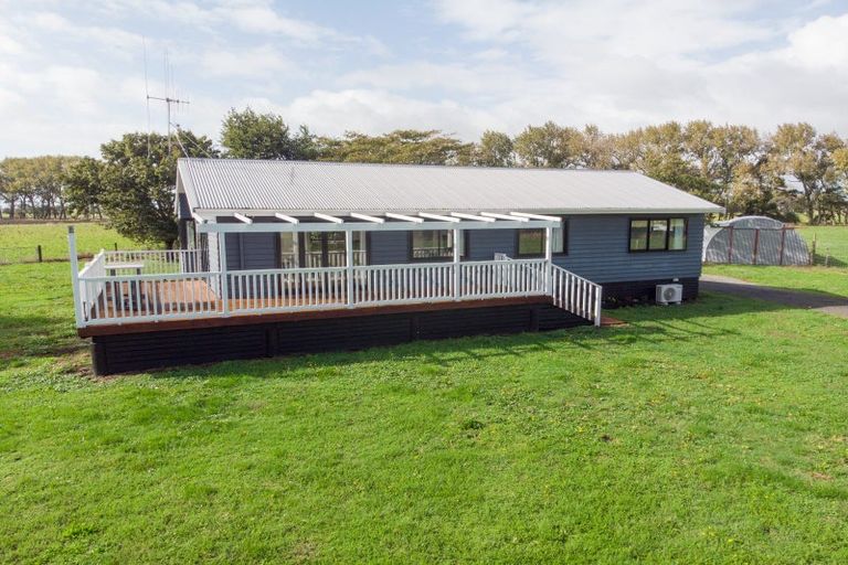Photo of property in 230 Central Road, Waitakaruru, Thames, 3576