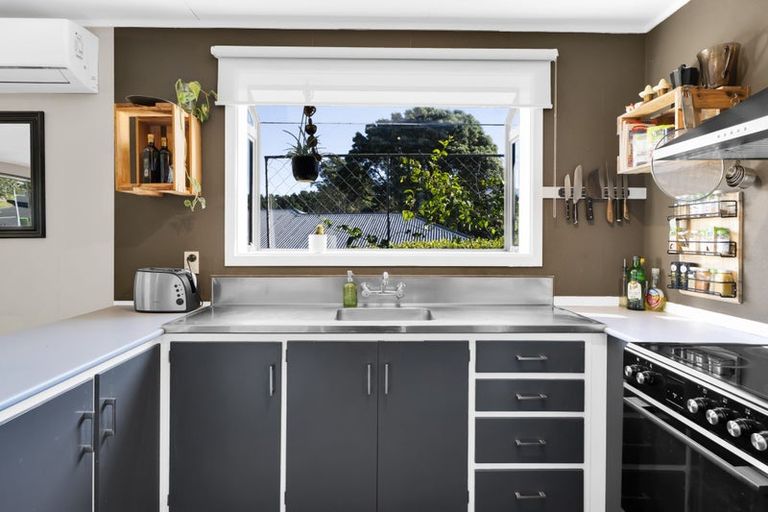 Photo of property in 42 Norwich Avenue, Spotswood, New Plymouth, 4310