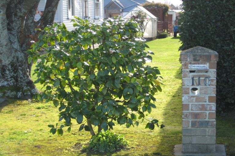 Photo of property in 3 Farley Avenue, Greytown, 5712