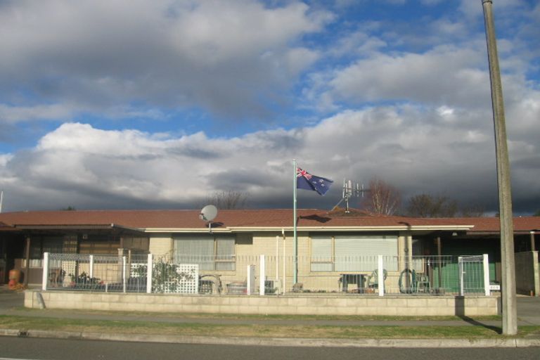 Photo of property in 2/303 Sylvan Road, Parkvale, Hastings, 4122