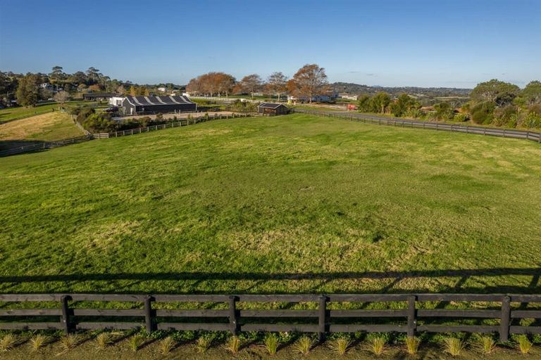 Photo of property in 20 Diamond Lane, Riverhead, Albany, 0793