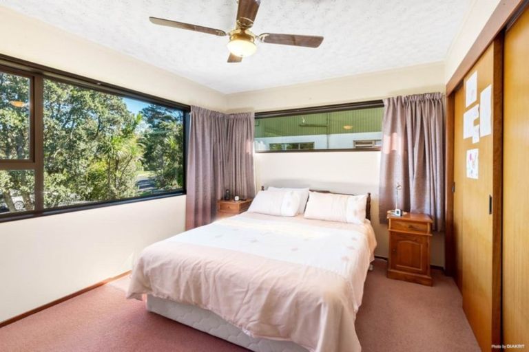 Photo of property in 44 Hiwihau Place, Glenfield, Auckland, 0629