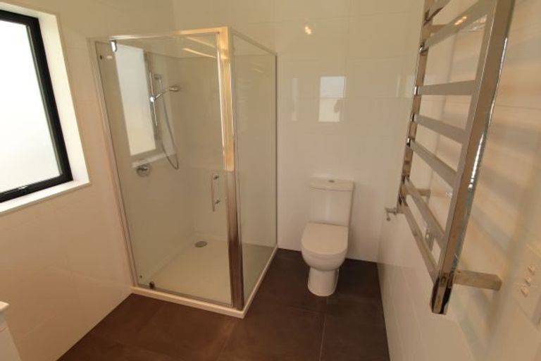 Photo of property in 79 Maka Terrace, Orewa, 0931