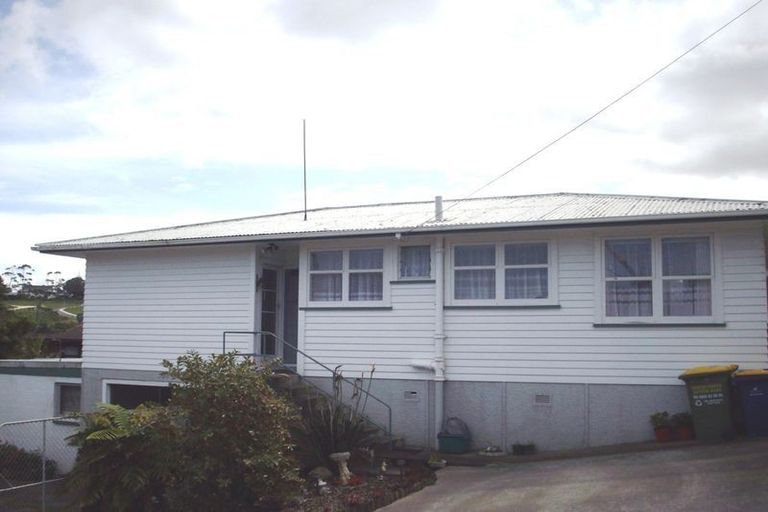 Photo of property in 194 Don Buck Road, Massey, Auckland, 0614