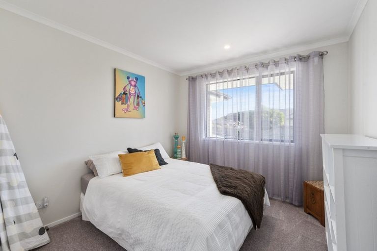 Photo of property in 13 Kilsby Place, Levin, 5510