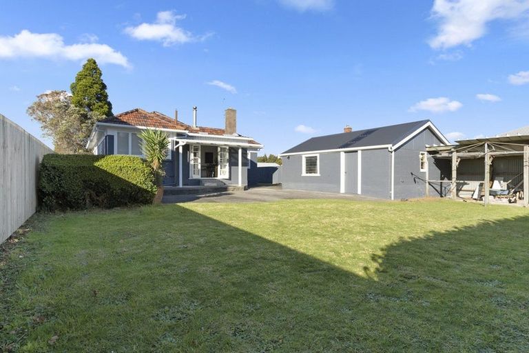 Photo of property in 35 Upjohn Street, Brooklands, New Plymouth, 4310