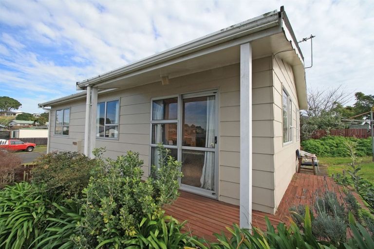 Photo of property in 18 Culzean Grove, Bell Block, New Plymouth, 4312