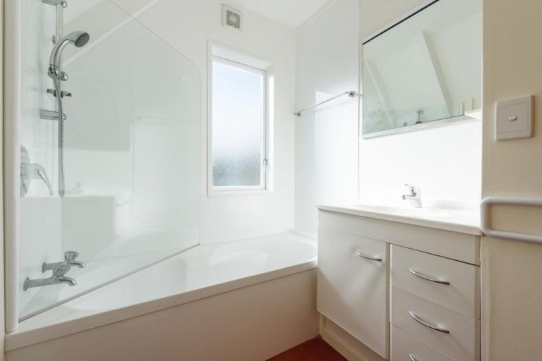 Photo of property in 50f6 Darlington Road, Miramar, Wellington, 6022