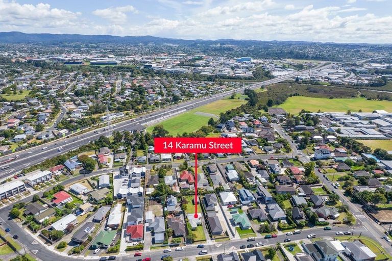 Photo of property in 14 Karamu Street, Te Atatu Peninsula, Auckland, 0610