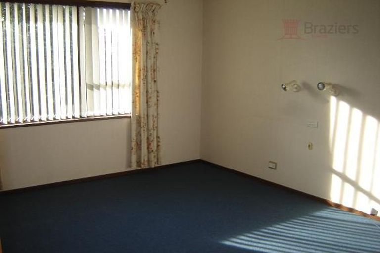 Photo of property in 250 Centaurus Road, Saint Martins, Christchurch, 8022