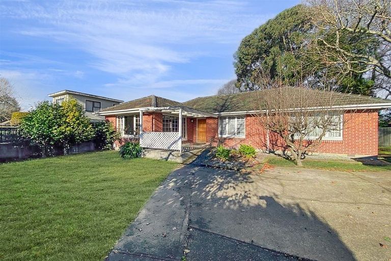 Photo of property in 65 Yaldhurst Road, Sockburn, Christchurch, 8042