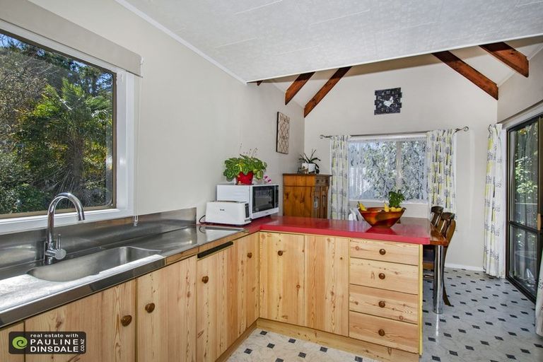 Photo of property in 35 Commins Road, Onerahi, Whangarei, 0110