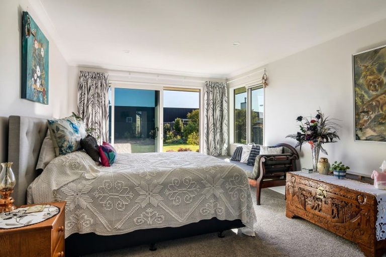 Photo of property in 10 Harold Place, Stoke, Nelson, 7011