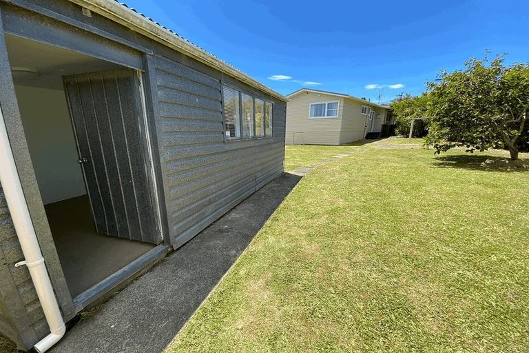 Photo of property in 5 Simpson Road, Ranui, Auckland, 0612