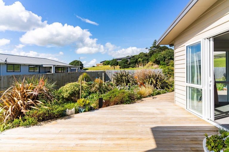 Photo of property in 11 Sunset Drive, Baylys Beach, Dargaville, 0377
