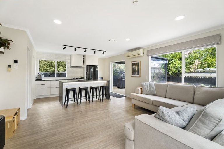 Photo of property in 3/69 Awaroa Road, Helensville, 0800