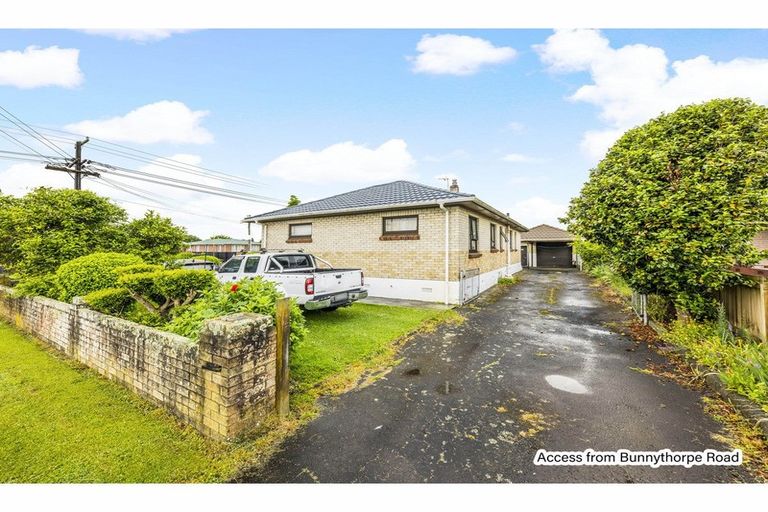 Photo of property in 135 Old Wairoa Road, Papakura, 2110