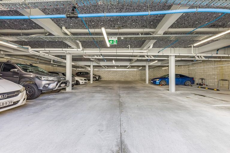 Photo of property in Rf202b, 19/18 Hewlett Road, Massey, Auckland, 0614