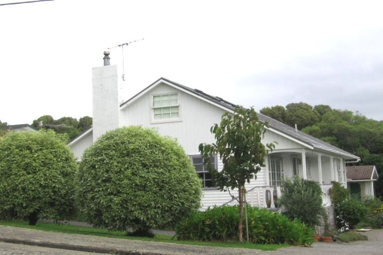 Photo of property in 8 Kereru Street, Waikanae, 5036