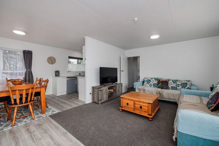 Photo of property in 8 Gill Drive, Kawakawa, 0210