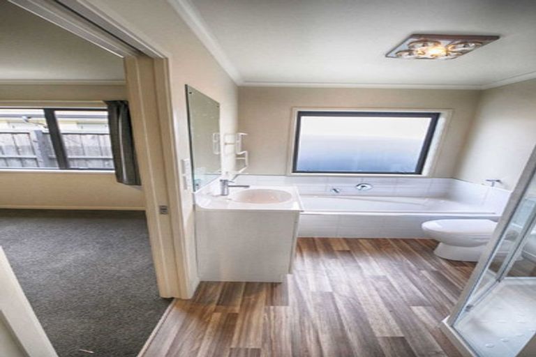 Photo of property in 9 Nettleship Way, Rolleston, 7615