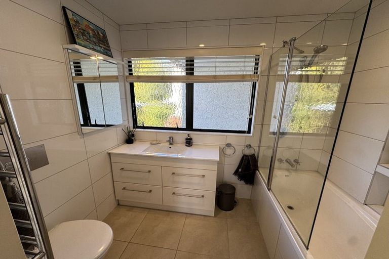 Photo of property in 35 Muritai Crescent, Havelock North, 4130