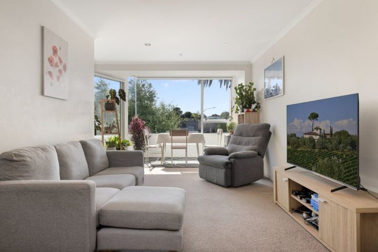 Photo of property in 202/332 Maunganui Road, Mount Maunganui, 3116