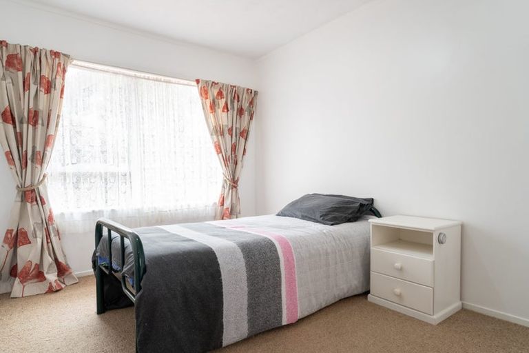 Photo of property in 11 Staithes Drive North, Whitby, Porirua, 5024