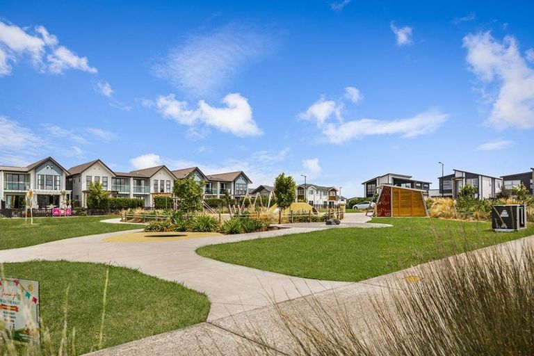 Photo of property in 9 Kearns Drive, Hobsonville, Auckland, 0616