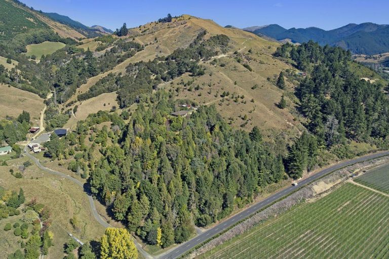 Photo of property in 1815 Motueka Valley Highway, Ngatimoti, Motueka, 7196