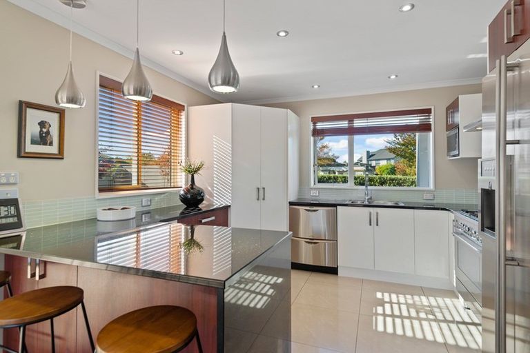 Photo of property in 10 Ruby Avenue, Northwood, Christchurch, 8051