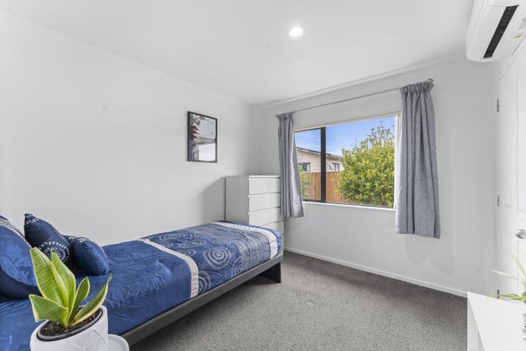 Photo of property in 18 Maadi Place, Papakura, 2110