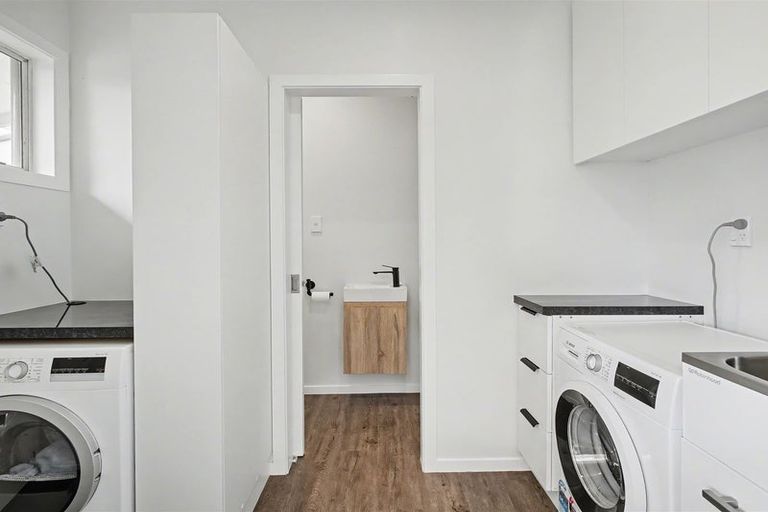 Photo of property in 81 Domett Street, Westport, 7825