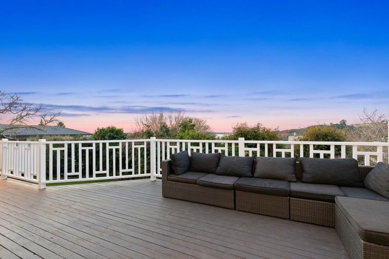 Photo of property in 6 Norfolk Way, Welcome Bay, Tauranga, 3112